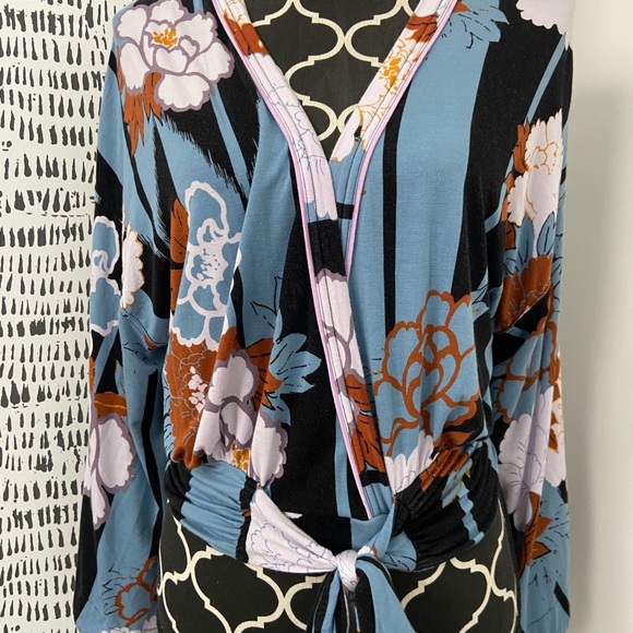 Free People Flowy Flower Top - Picture 2 of 4